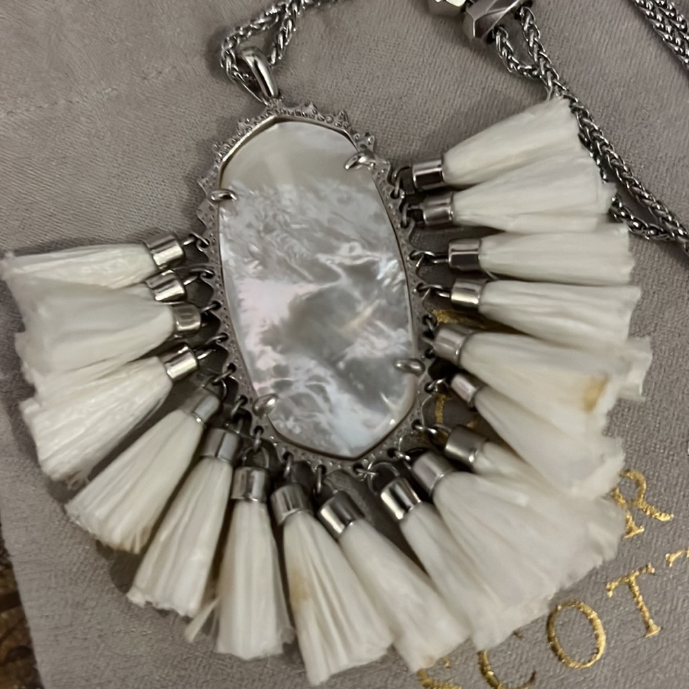 KENDRA SCOTT
Betsy Silver Long Pendant Necklace in Ivory Mother Of Pearl - Picture 6 of 8
